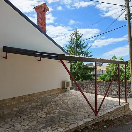 Nai With Private Parking And Jacuzzi Lejlighed
