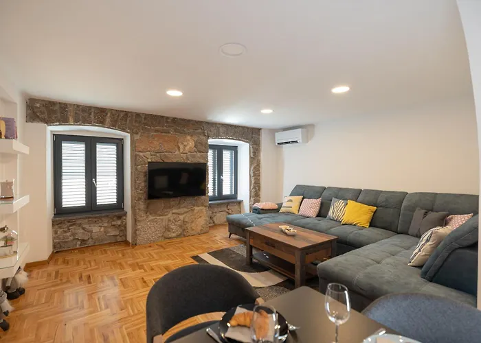 Apartment Nai With Private Parking And Jacuzzi