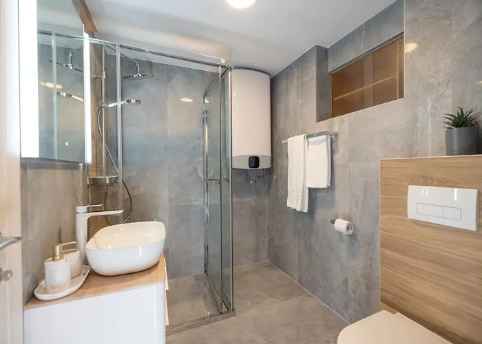 Apartman Nai With Private Parking And Jacuzzi *
