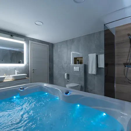 Nai With Private Parking And Jacuzzi * غييكا